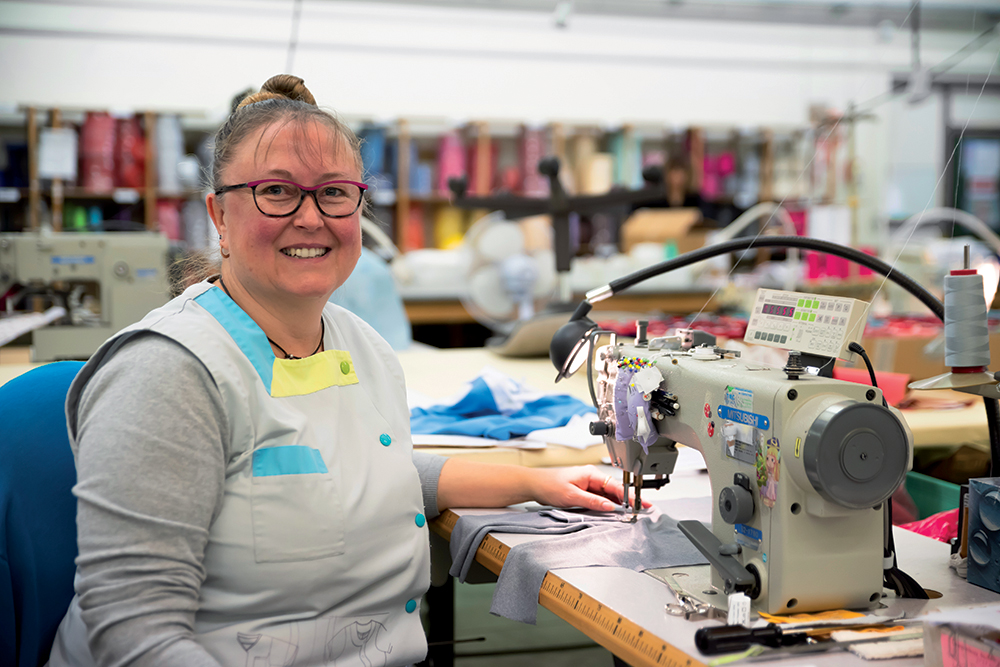 Konfektion, Nähen & Versäubern